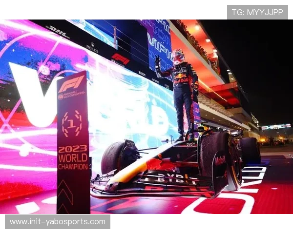 皮亚斯特里卡塔尔冲刺赛夺冠，积分迫近维斯塔潘